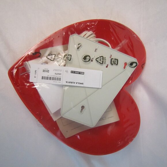 IKEA SMILA HJARTA Red Heart Wall Mounted Light /Lamp is in NEW- NO BULB INCLUDED - Picture 2 of 6